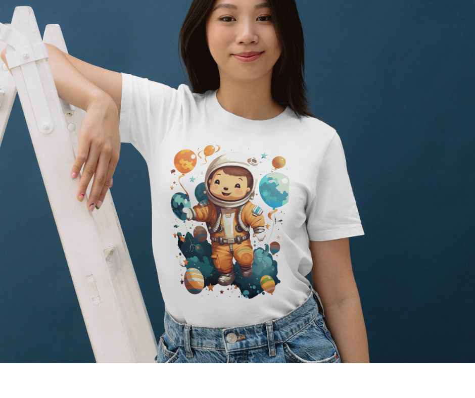 Cuddly bear in Astronaut suit T-shirt
