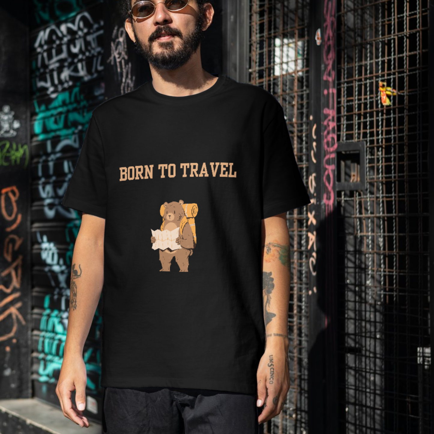 Born to travel bear Men's travel t-shirt
