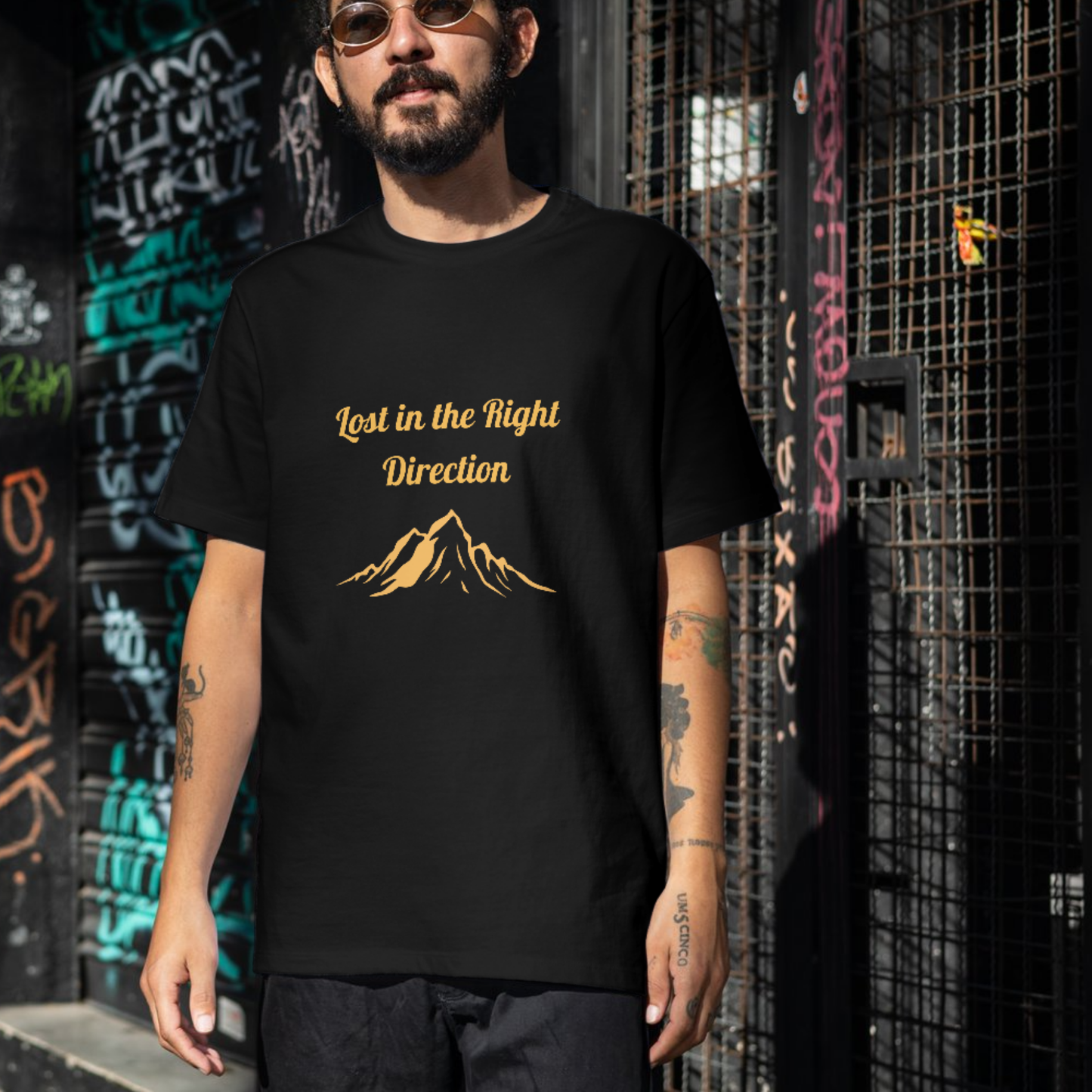 Lost in right direction mountain Men's travel t-shirt