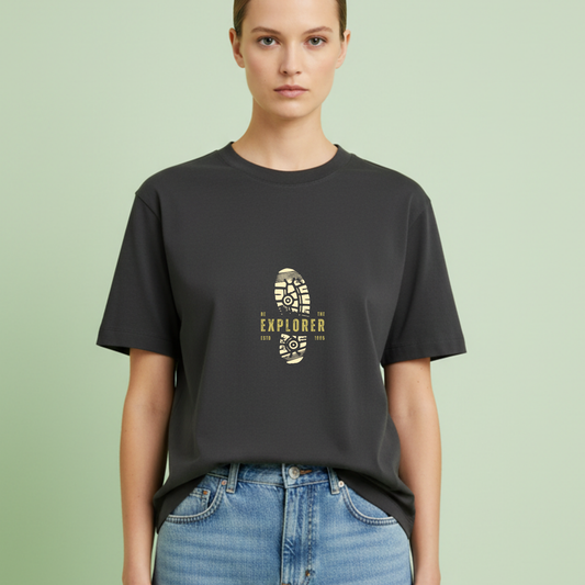 Explorer footprint travel t-shirt for Woman