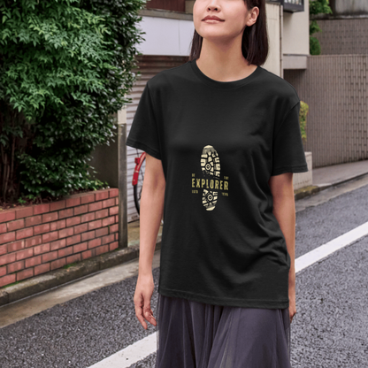 Explorer footprint travel t-shirt for Woman