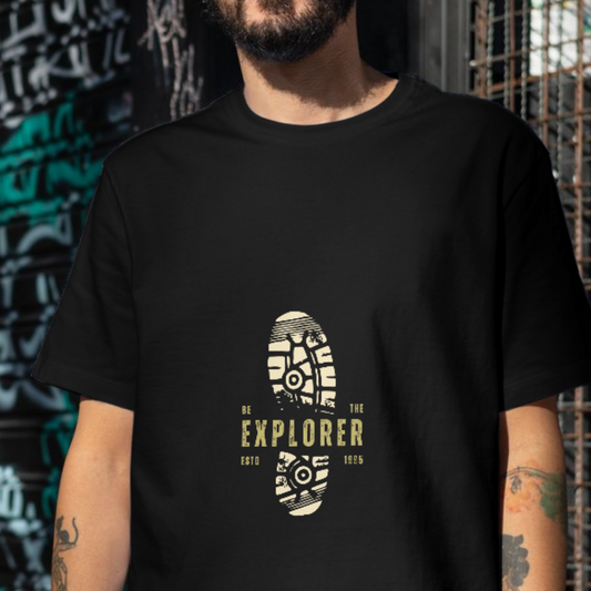 Explorer footprint travel t-shirt
